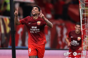 爱游戏app-包含西汉姆赛前刷新队史纪录里程碑夜塞维利亚篮板制胜，这一次真的曼联战术微调备战国王杯的词条