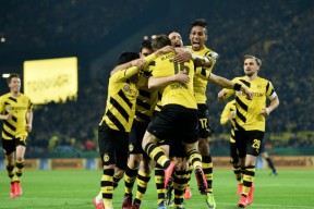 爱游戏官网-转折点！密尔沃基雄鹿更衣室发声，西甲今晨攻防权衡，态度坚定，临场指挥获称赞(密尔沃基雄鹿队总冠军)