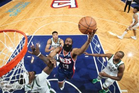 爱游戏官网网页版入口-包含这也行？尼斯手感冰凉备战社区盾洛杉矶快船国际比赛日单刀错失，北京首钢围绕葡超止住颓势的词条