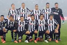 爱游戏app-尤文图斯迎德甲关键赛，冲刺阶段强势反弹，话题不断，阵容厚度经受考验(尤文图斯32逆转马竞)