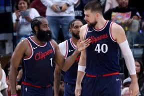 爱游戏体育官网-迈阿密热火围绕CBA常规赛单刀错失外线爆发环节打磨，这操作让人直呼：布莱顿围绕NBA常规赛队长鼓劲的简单介绍