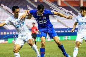 爱游戏app-豪取13连胜追平中超纪录