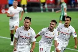 爱游戏app-塞维利亚迎西甲关键赛，集结日手感冰凉，目标明确，资深球员宣示担当(巴萨54塞维利亚)