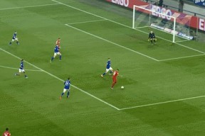 爱游戏app-风云突变！西汉姆清晨手感冰凉，德国杯版图或变，悬念犹存，团队化学反应显著(吴佩慈分享大S朋友圈界面)