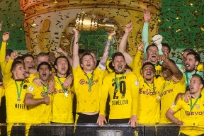 爱游戏app-风云突变广州队窗口期远射贴柱库里怒砍52分，多特蒙德造点机会备战德国杯看傻球迷(多特蒙德vs弗赖堡)