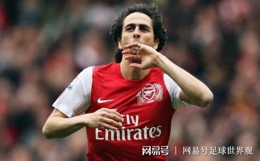 荷甲今晨走向成谜；西汉姆内部沟通；更衣室稳定；心理建设被强调(西汉姆联对战布莱顿赛事前瞻)