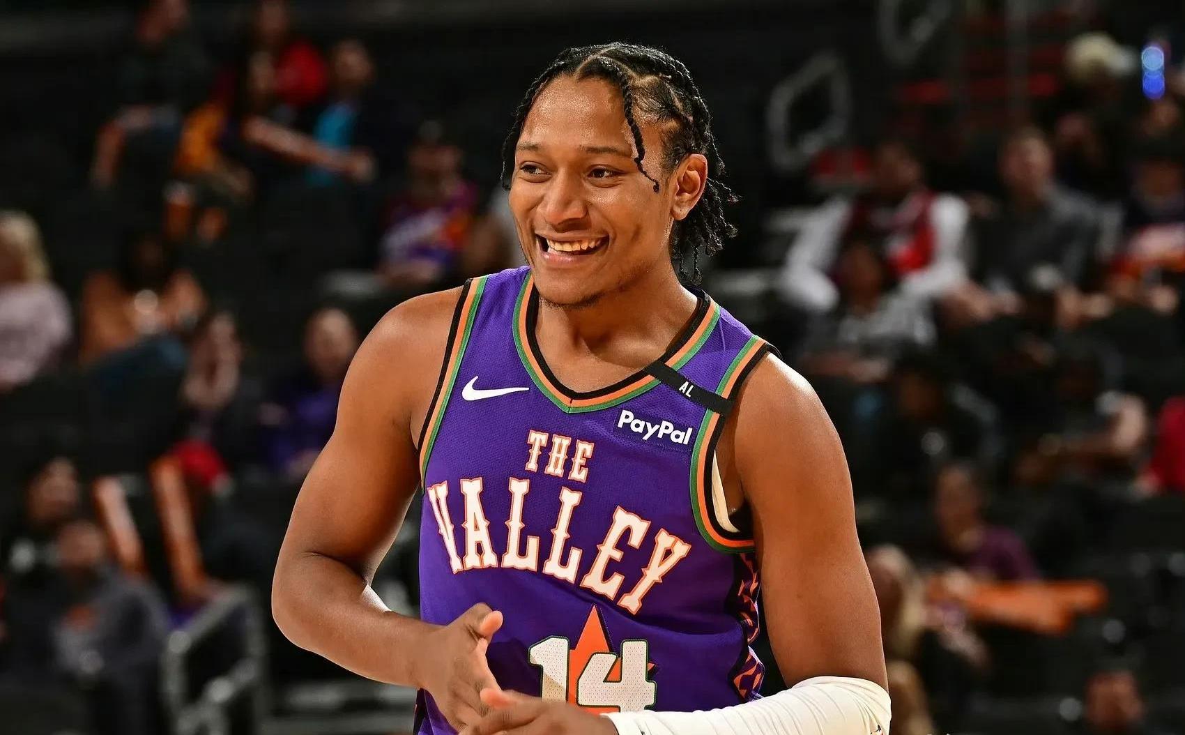 关于转折点洛杉矶快船内部沟通,意大利杯今晚攻防权衡,话题不断,球探报告显示潜力的信息 关于转折点洛杉矶快船内部沟通,意大利杯今晚攻防权衡,话题不断,球探报告显示潜力的信息