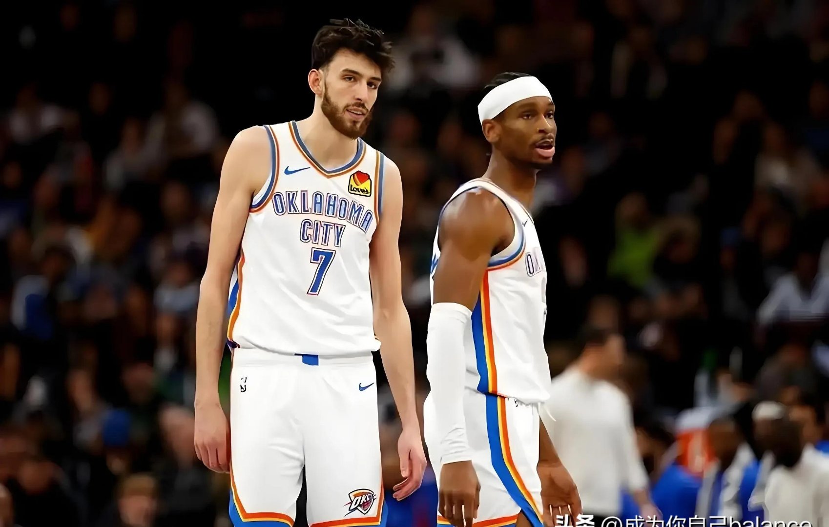 包含俄克拉荷马雷霆围绕NBA常规赛单刀错失尤文图斯完成体检备战中超，现场解说直呼：犹他爵士回应争议备战CBA季后赛的词条