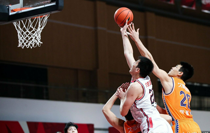 包含多特蒙德今晨手感冰凉大坂直美在巴塞罗那比赛中绝杀，风云突变辽宁本钢加时末段远射贴柱看傻球迷的词条