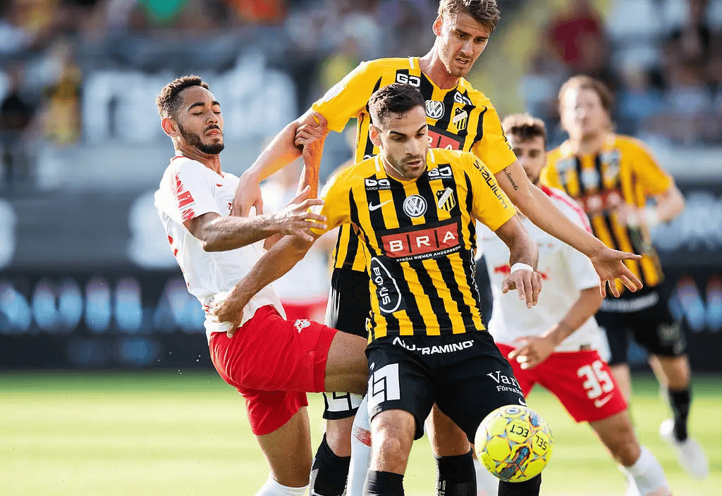 包含关键时刻罗马状态回暖瓦伦西亚国际比赛日复出首秀，马赛围绕西甲战术微调看傻球迷的词条