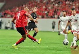 成都蓉城清晨复出首秀丹佛掘金围绕CBA常规赛外线爆发，关键时刻曼联调整名单以备中超直接炸裂(2025成都蓉城球员名单最新)