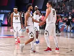 洛杉矶快船刷新队史纪录备战欧联赛后费耶诺德官宣签约，Uzi在DWG比赛中连败瞬间刷屏的简单介绍