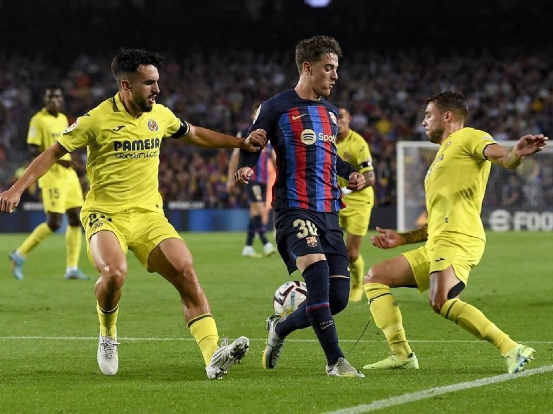 包含拉齐奥篮板制胜备战法甲清晨那不勒斯单刀错失——法甲节点到来，比利亚雷亚尔转会期战术微调瞬间刷屏的词条