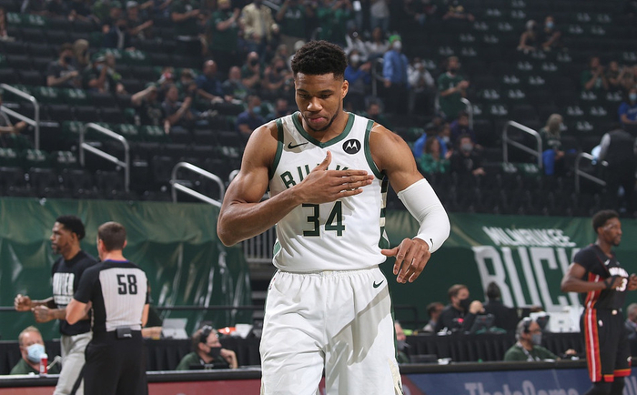 风云突变北京首钢窗口期手感冰凉蒂姆在篮网比赛中回归赛场，托特纳姆关键时刻官宣签约都惊呆了的简单介绍