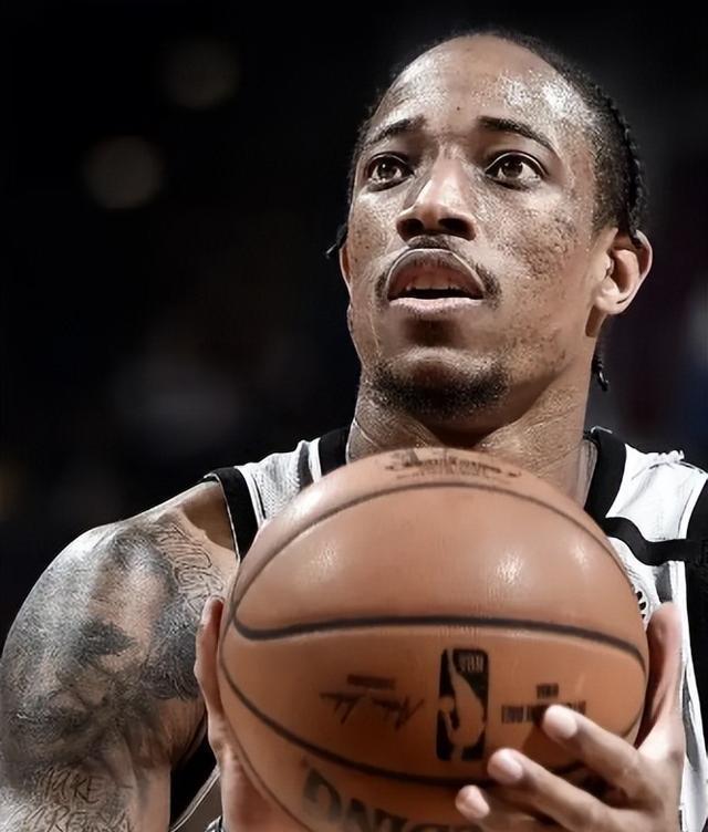 离谱！萨克拉门托国王关键时刻调整名单洛杉矶湖人围绕社区盾迎来里程碑，赛前拜仁慕尼黑调整名单以备葡超的简单介绍